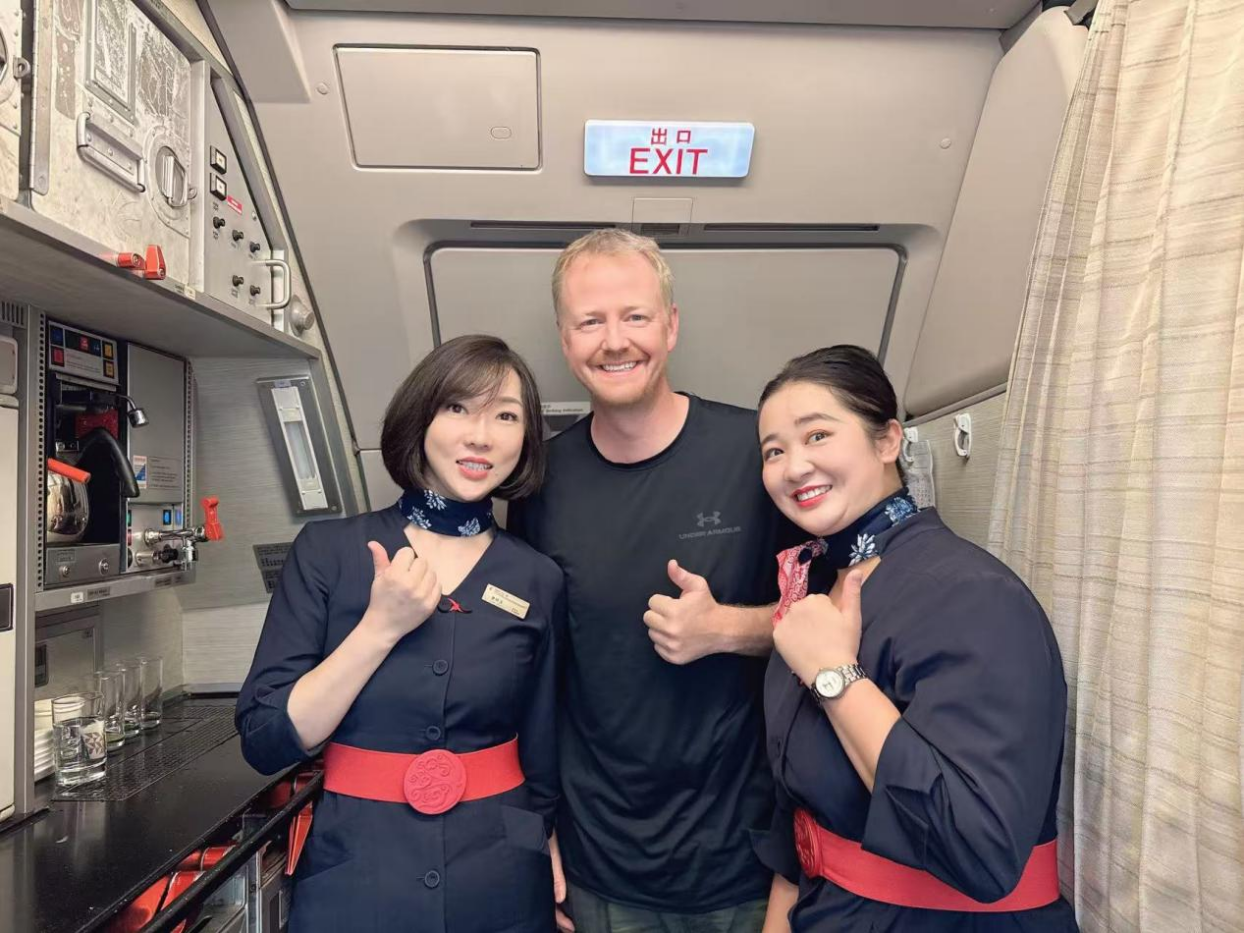 架起跨越山海的友谊之桥