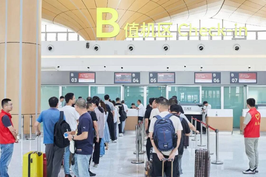 嘉兴南湖机场迎来首批“旅客”