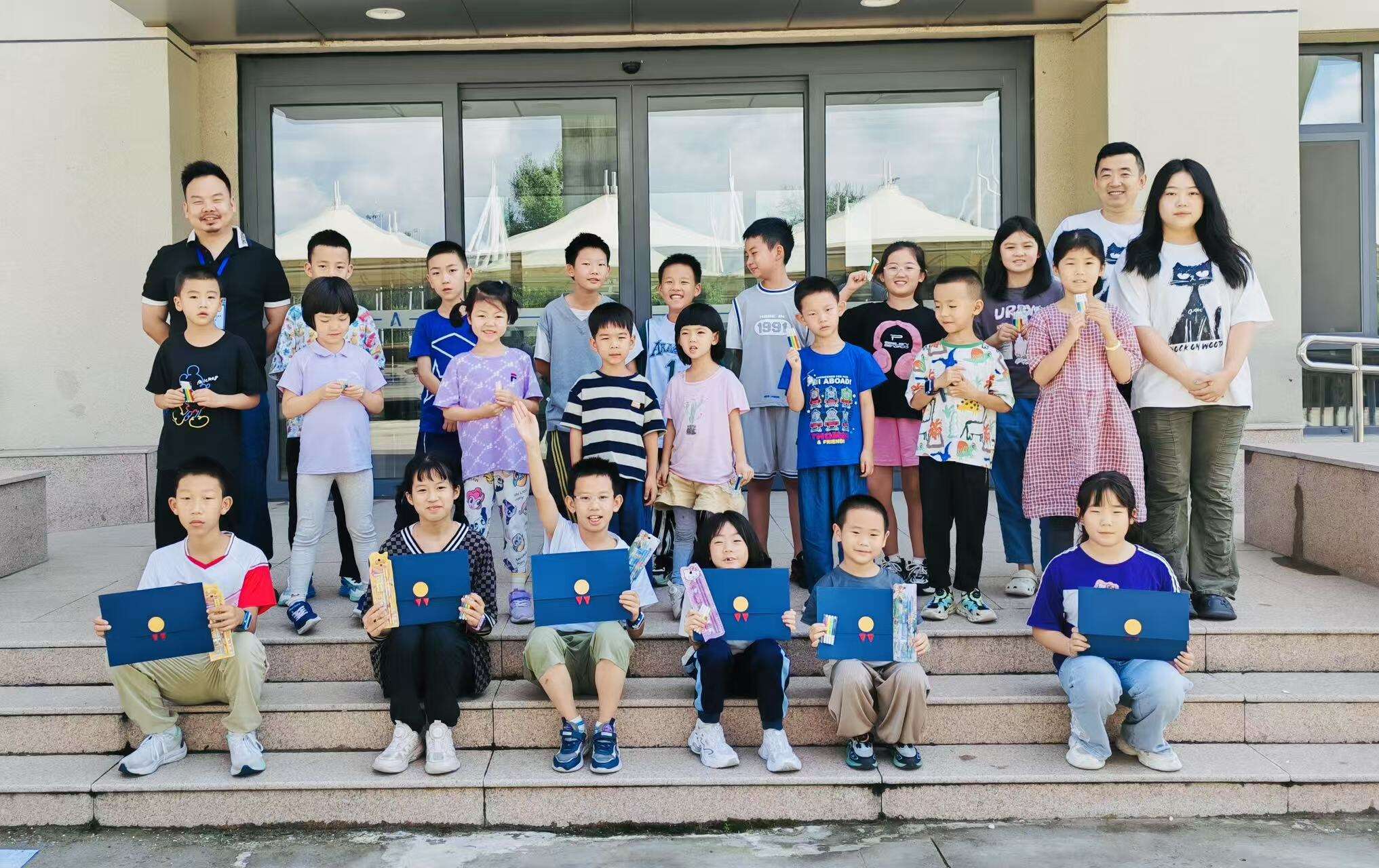 内蒙古空管分局开办职工女子暑期托管班