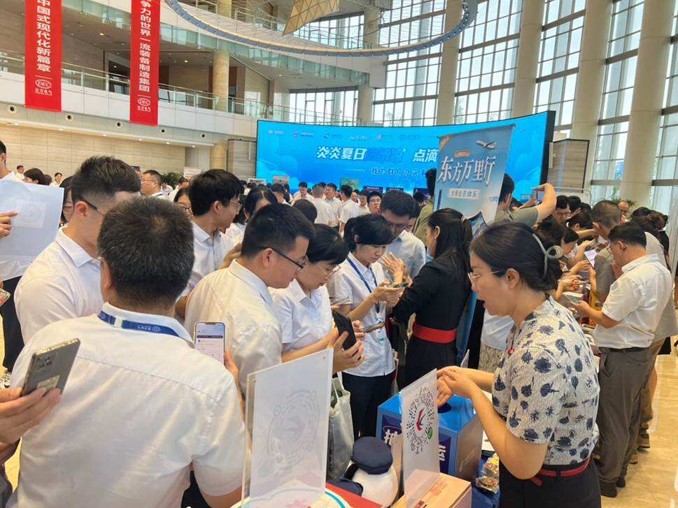 东航四川分公司市场部走进重点企业及重要服务商 拓新引流助力指标落地