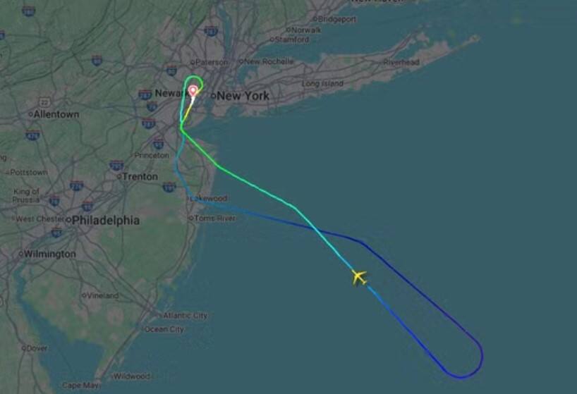 机舱冒烟 美联航一客机返航