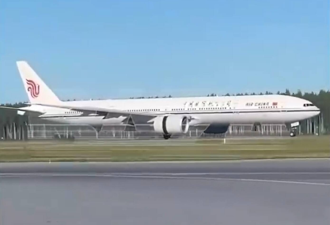 突发!国航一航班发动机故障备降俄罗斯