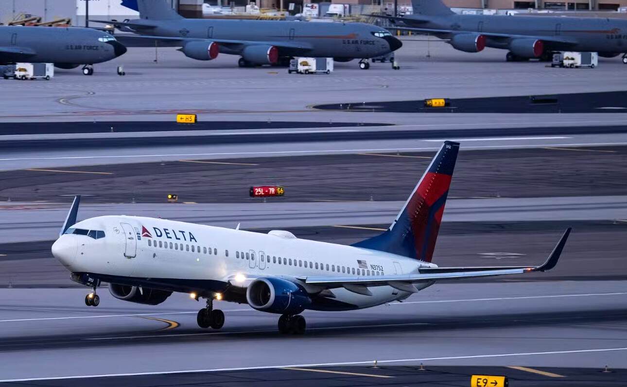 空乘被指掌掴乘客 航司已将其停职