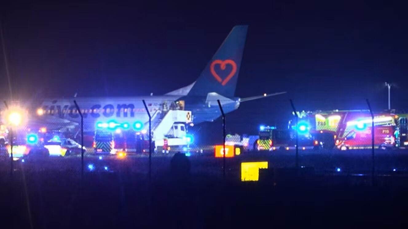 土耳其蓝天航空一客机冲出跑道