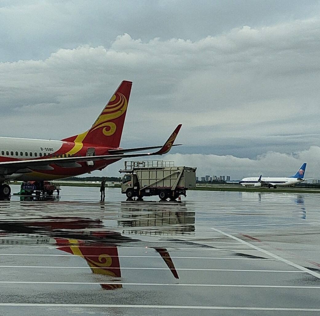 受降雨影响,郑州机场多个航班延误