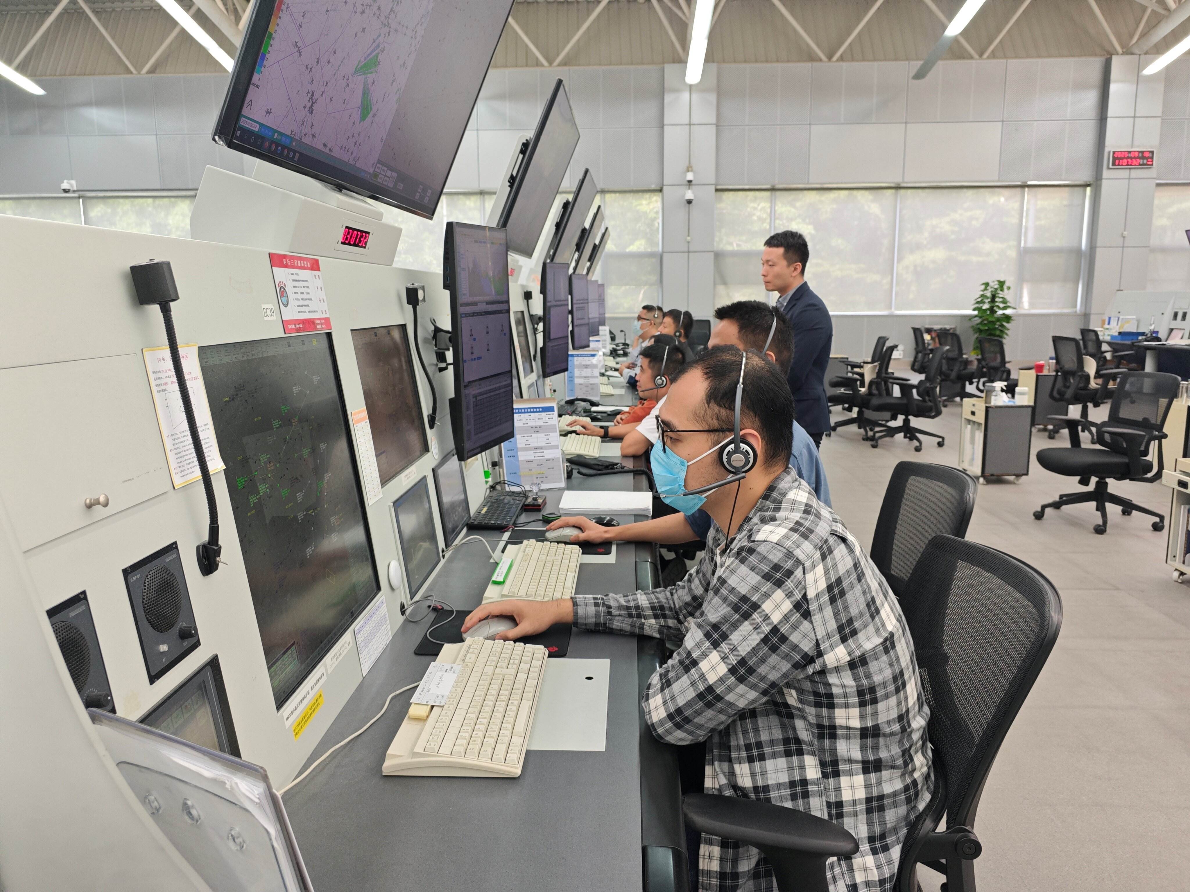 中南空管局管制中心切实做好暑运后空管安全运行工作