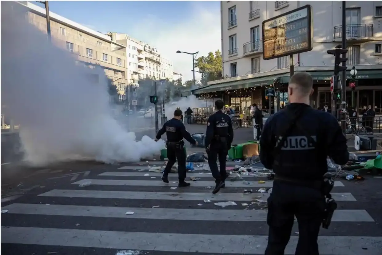 法国多行业罢工,中国驻法国使领馆发布领事提醒