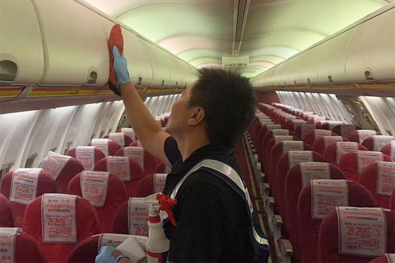 福州航空深度清洁机舱，提升旅客出行体验
