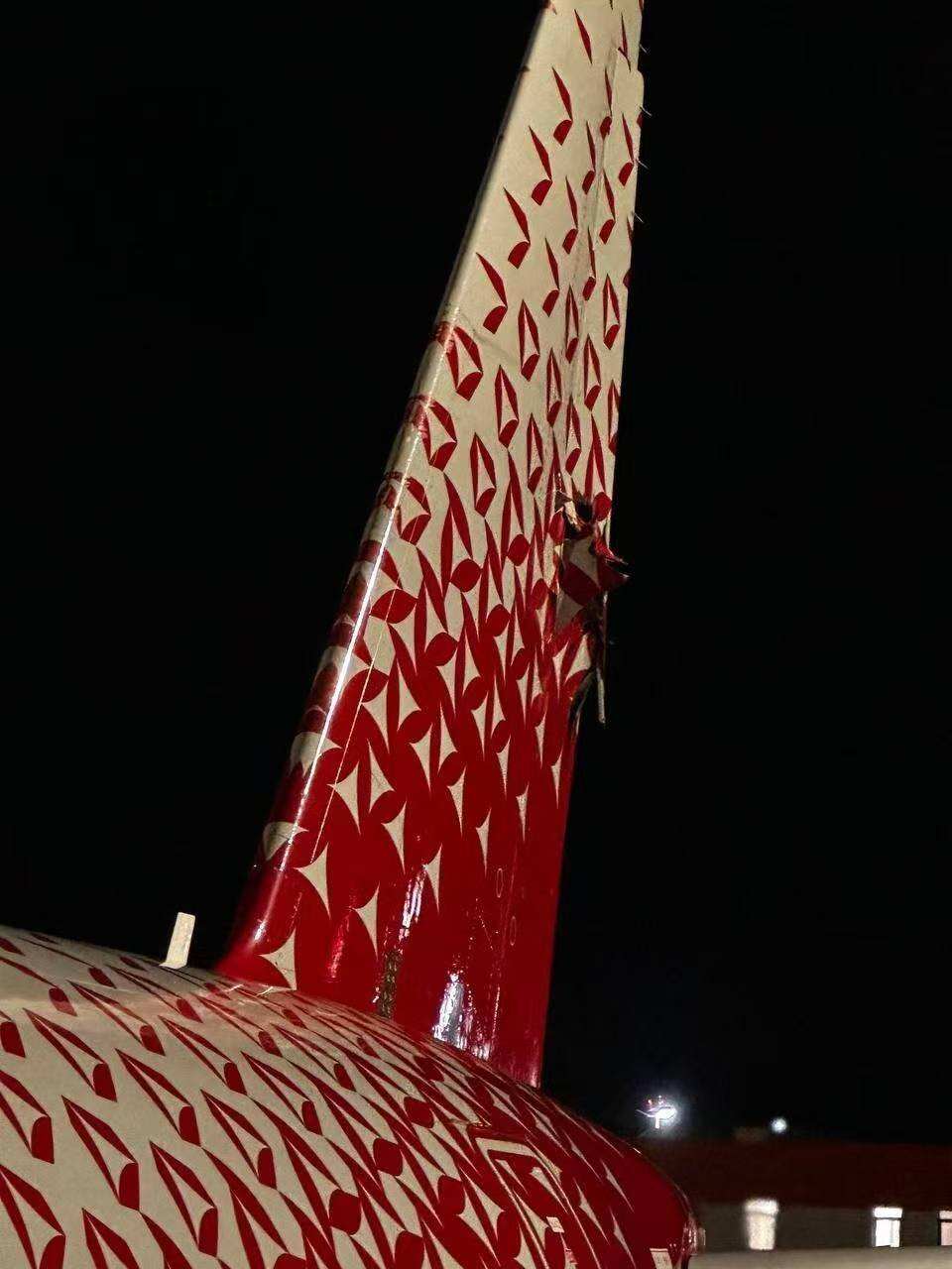 海航一客机在俄机场发生碰撞 多方最新回应