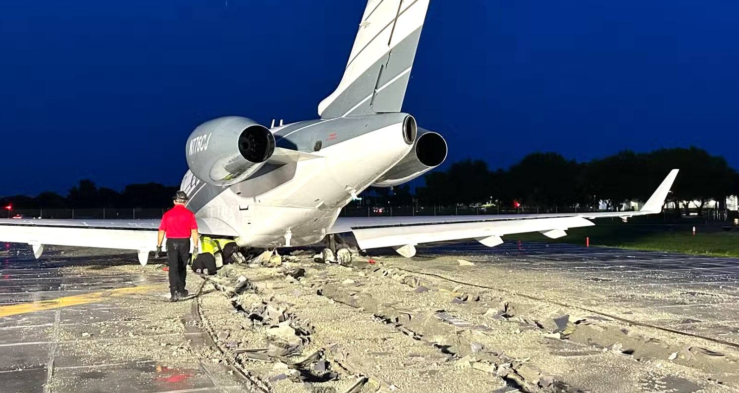 美联航一飞机在弗吉尼亚州冲出跑道