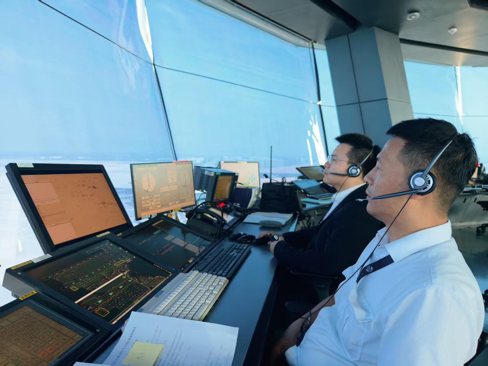 “双节”适宜出行!北京两机场双节期间计划进出港航班17376架次