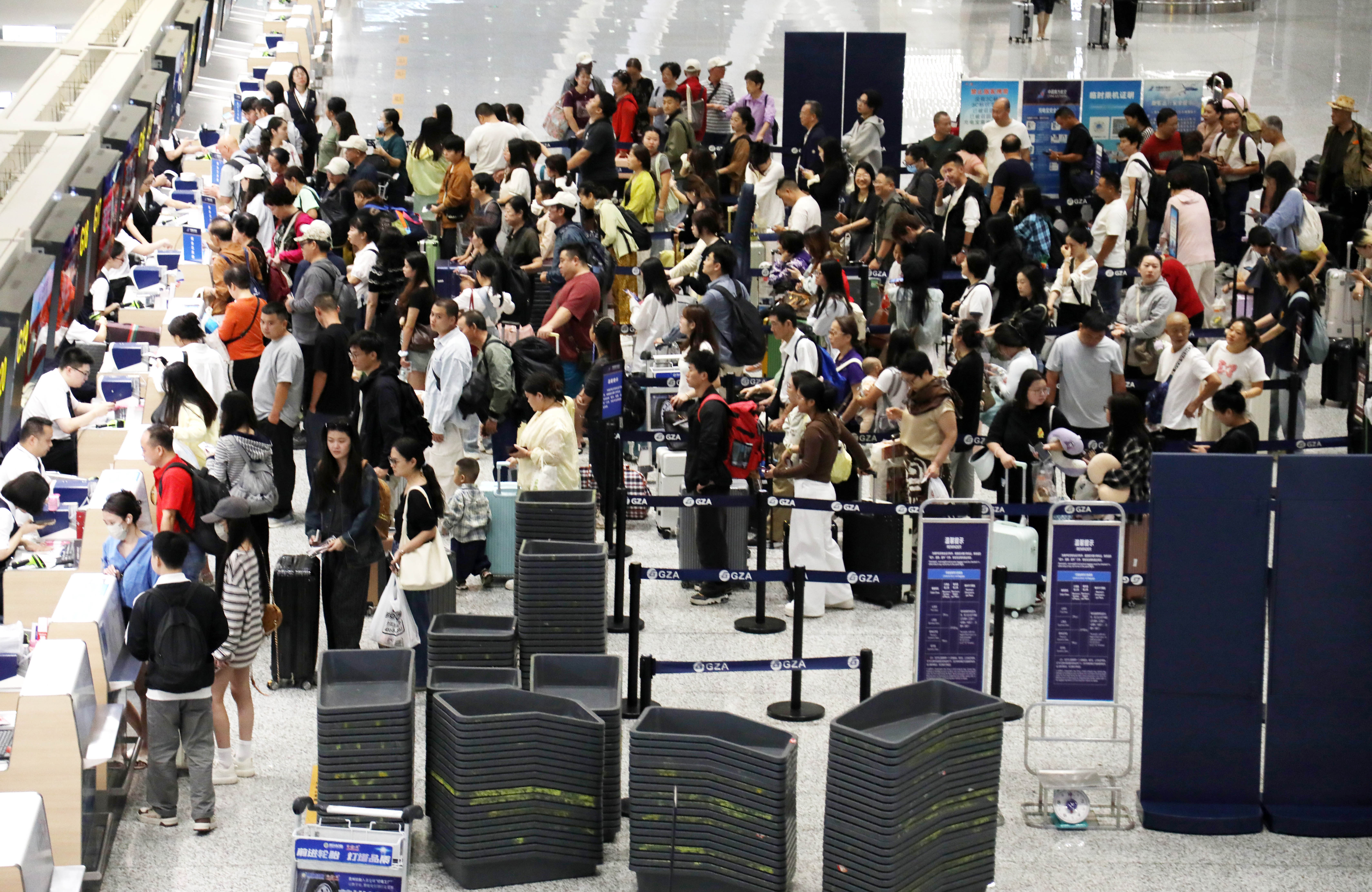 发力“双节”,南航护航十万“黔客”出行