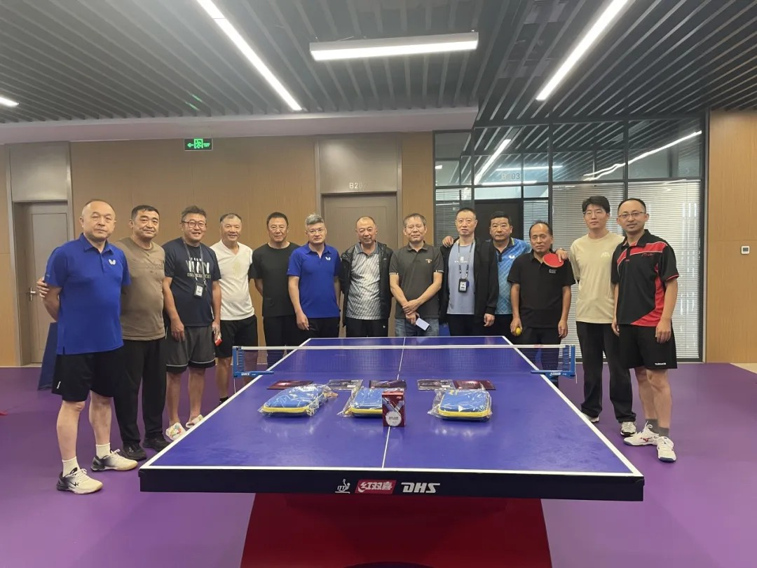 挥拍梦映空管蓝,安康竞技聚锋芒——青岛空管站举办2025年“安康杯”职工乒乓球比赛暨华东空管局乒乓球青岛赛区选拔赛