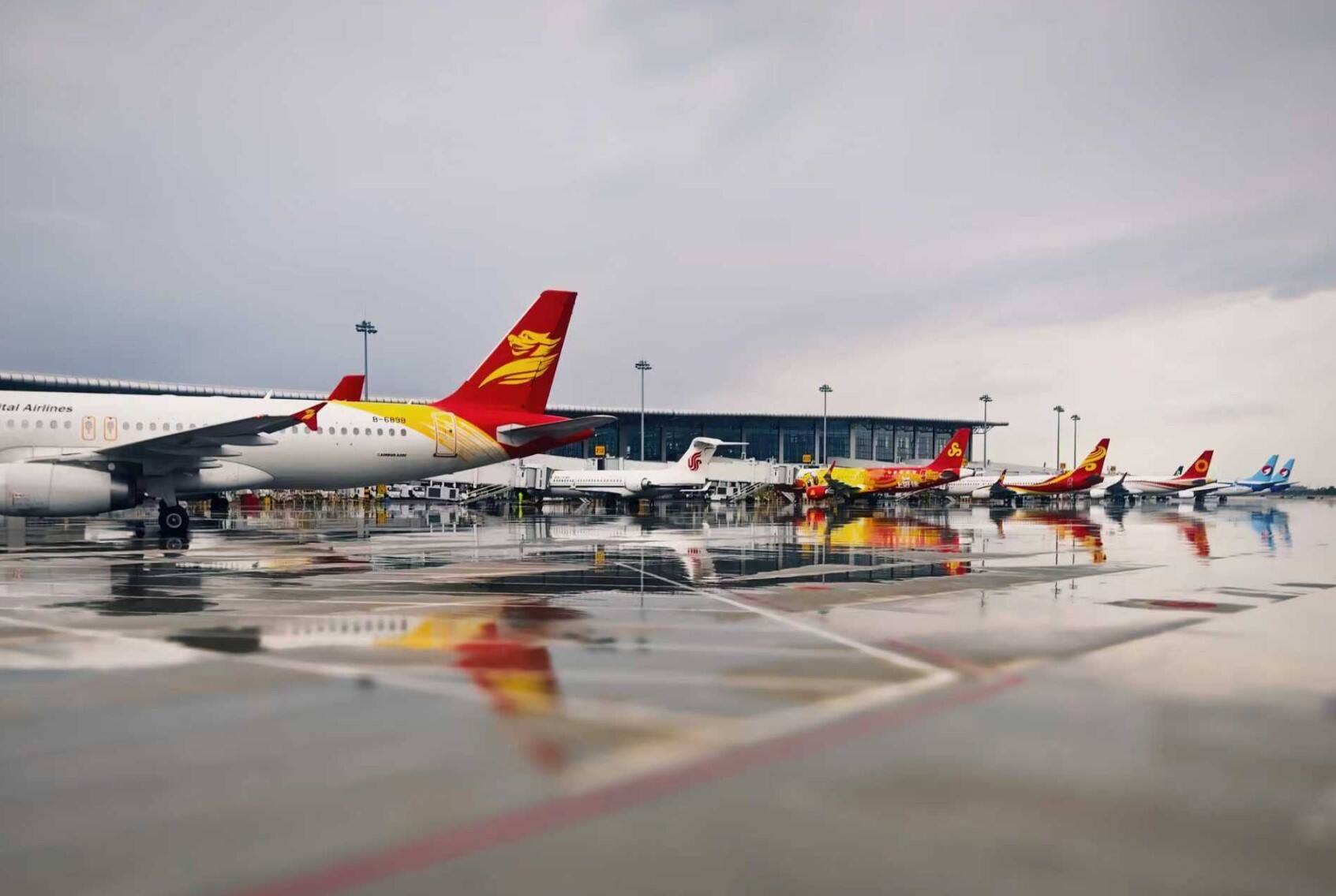 国庆中秋假期“进出两旺” 石家庄正定国际机场运送旅客32.9万人次