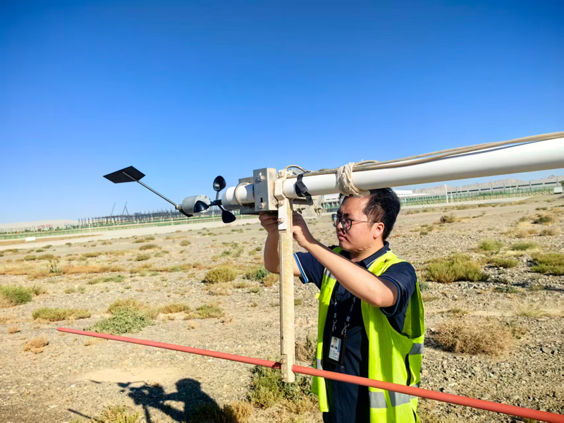 喀什徕宁国际机场完成风向风速仪换装 提升飞行安全保障能力