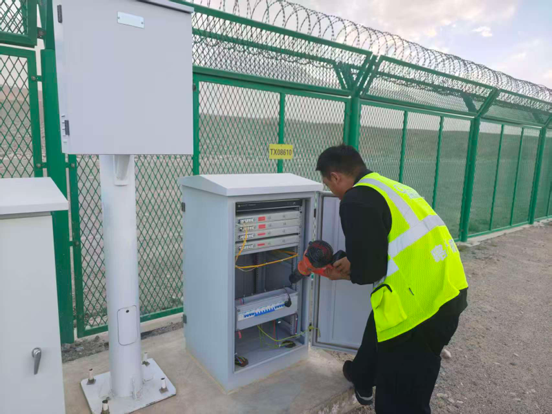 塔什库尔干红其拉甫机场开展围界换季维护 筑牢空防安全屏障