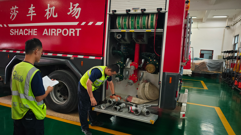 筑牢安全防线 莎车叶尔羌机场开展消防设施设备秋冬换季维护工作
