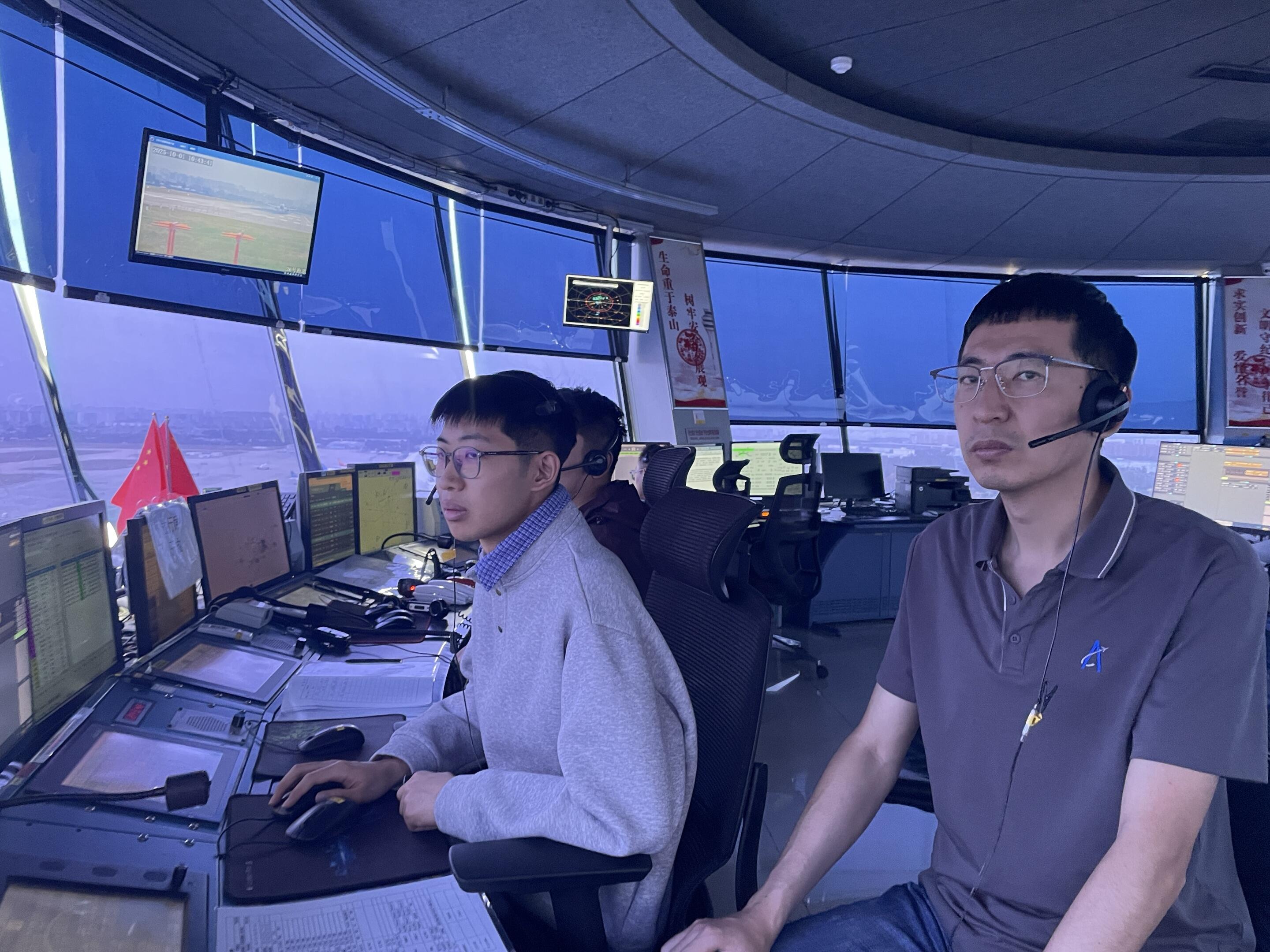 增长7.12%!内蒙古空管分局国庆保障航班量再创新高 圆满完成盛乐机场校飞任务