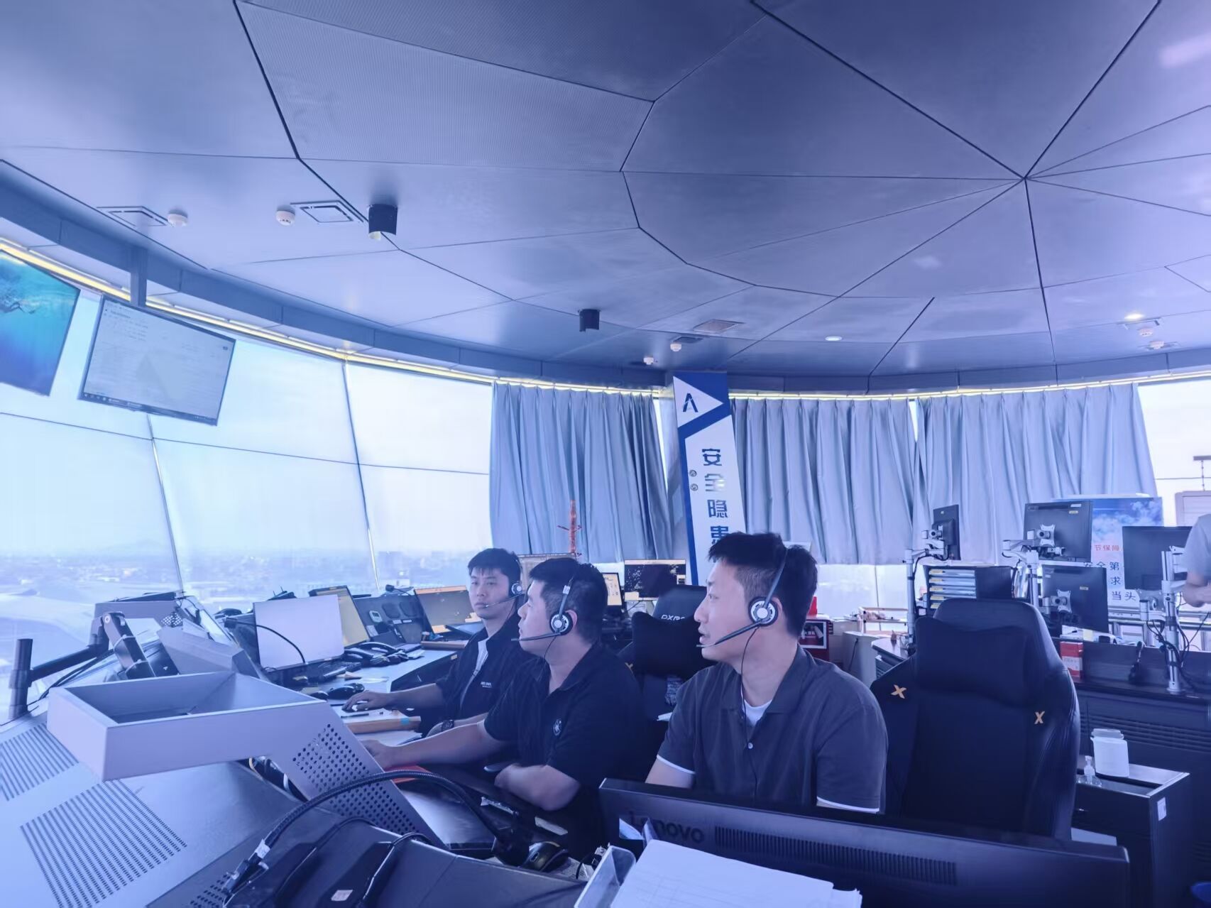 汕头空管站圆满完成双节保障任务