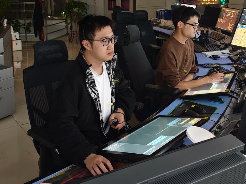 中秋空港的生命速递——青海空管分局管制运行部塔台管制室联动三方护航断手旅客航班