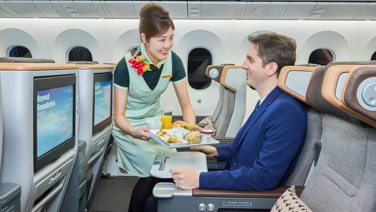 空乘机上突发重病后离世 曾寻求救助但被拒绝