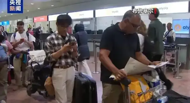 比利时因全国性罢工导致交通瘫痪 机场取消所有航班