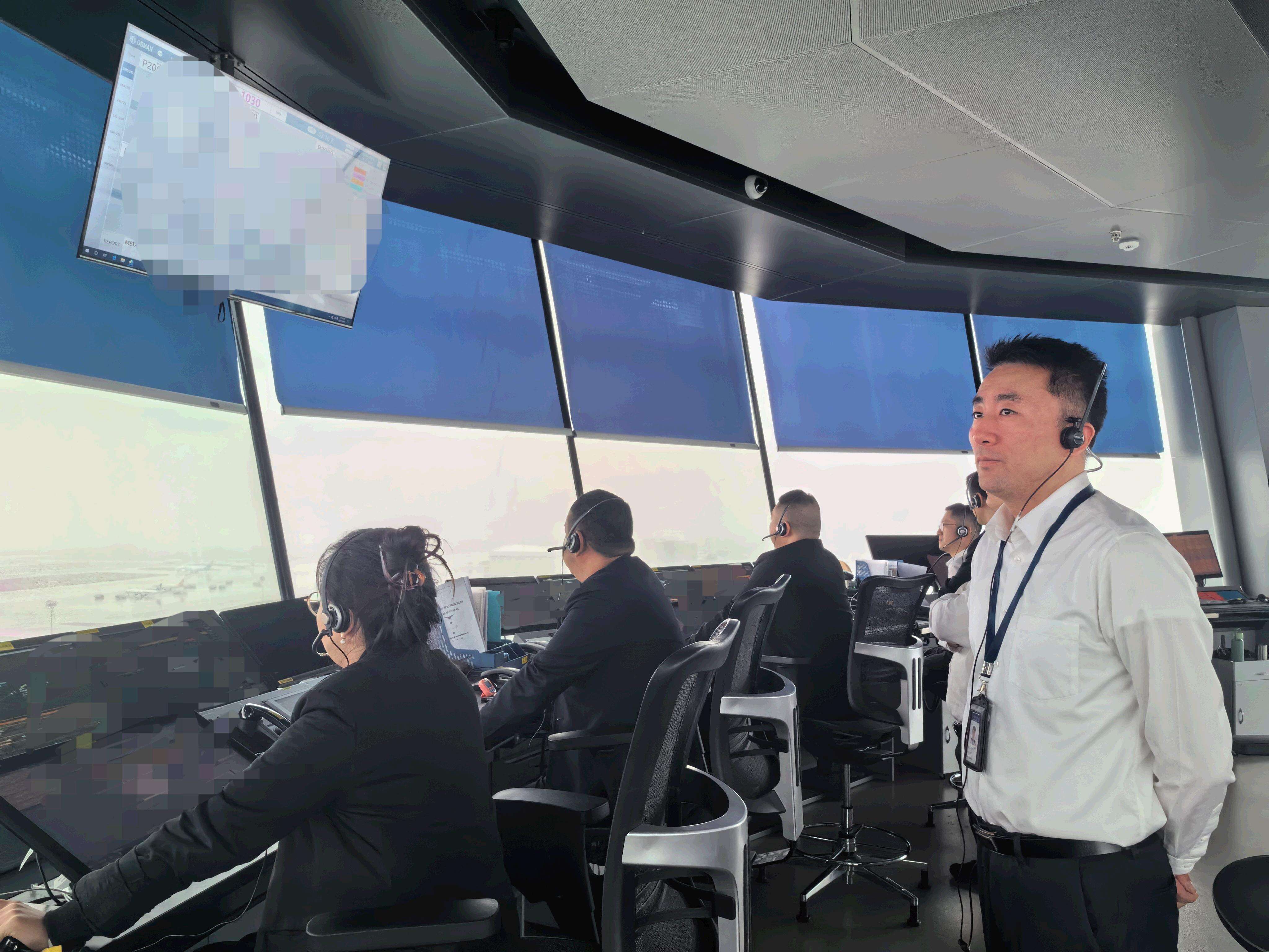 新疆空管局终端管制中心圆满完成多跑道时代首个初雪保障
