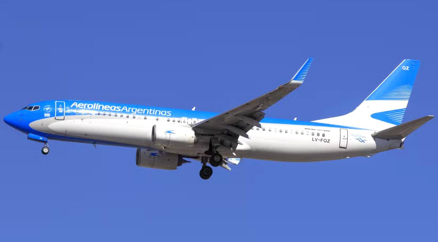 八架波音737因发动机故障停飞