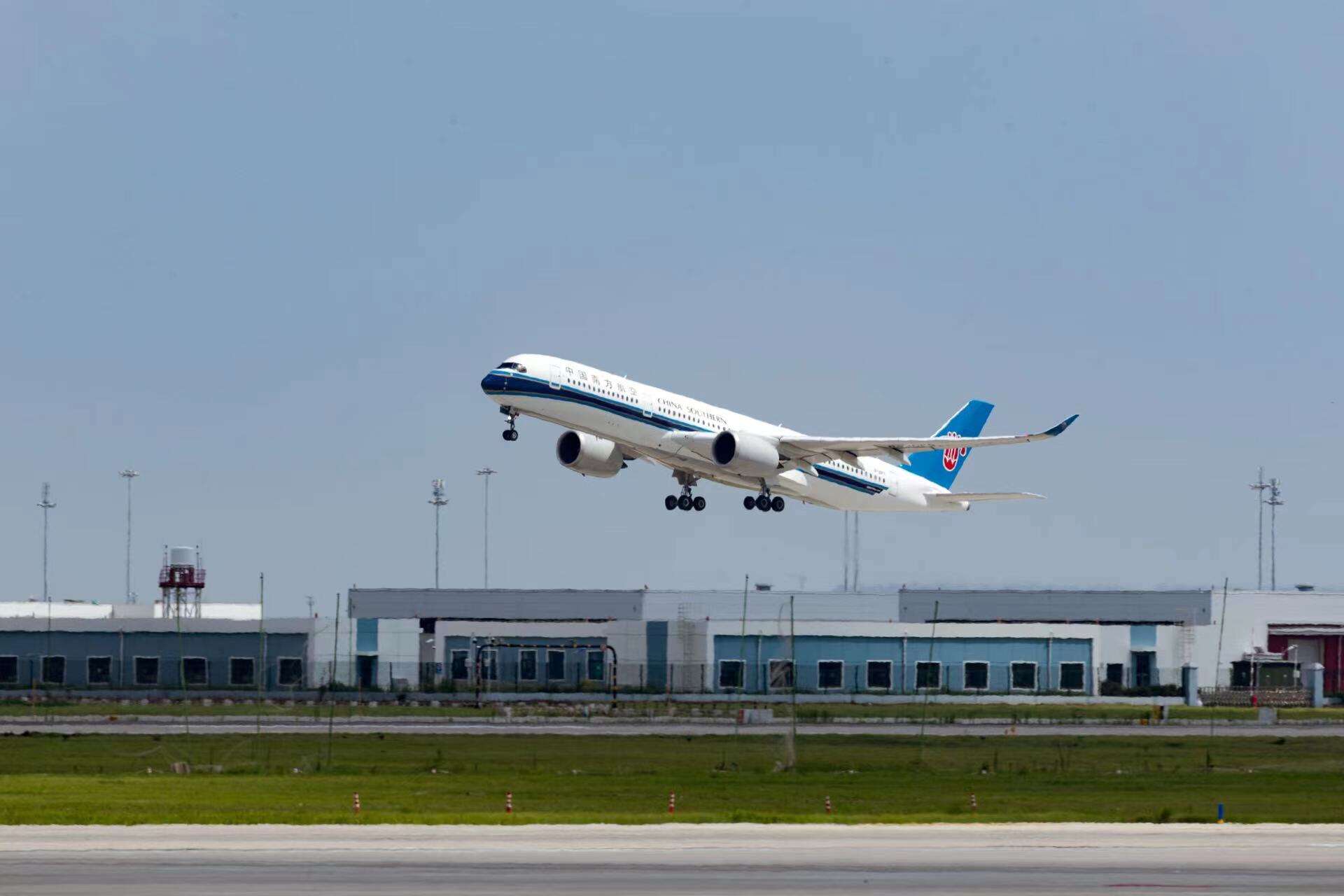 冬春新航季 南航物流在黔打造“空空中转”