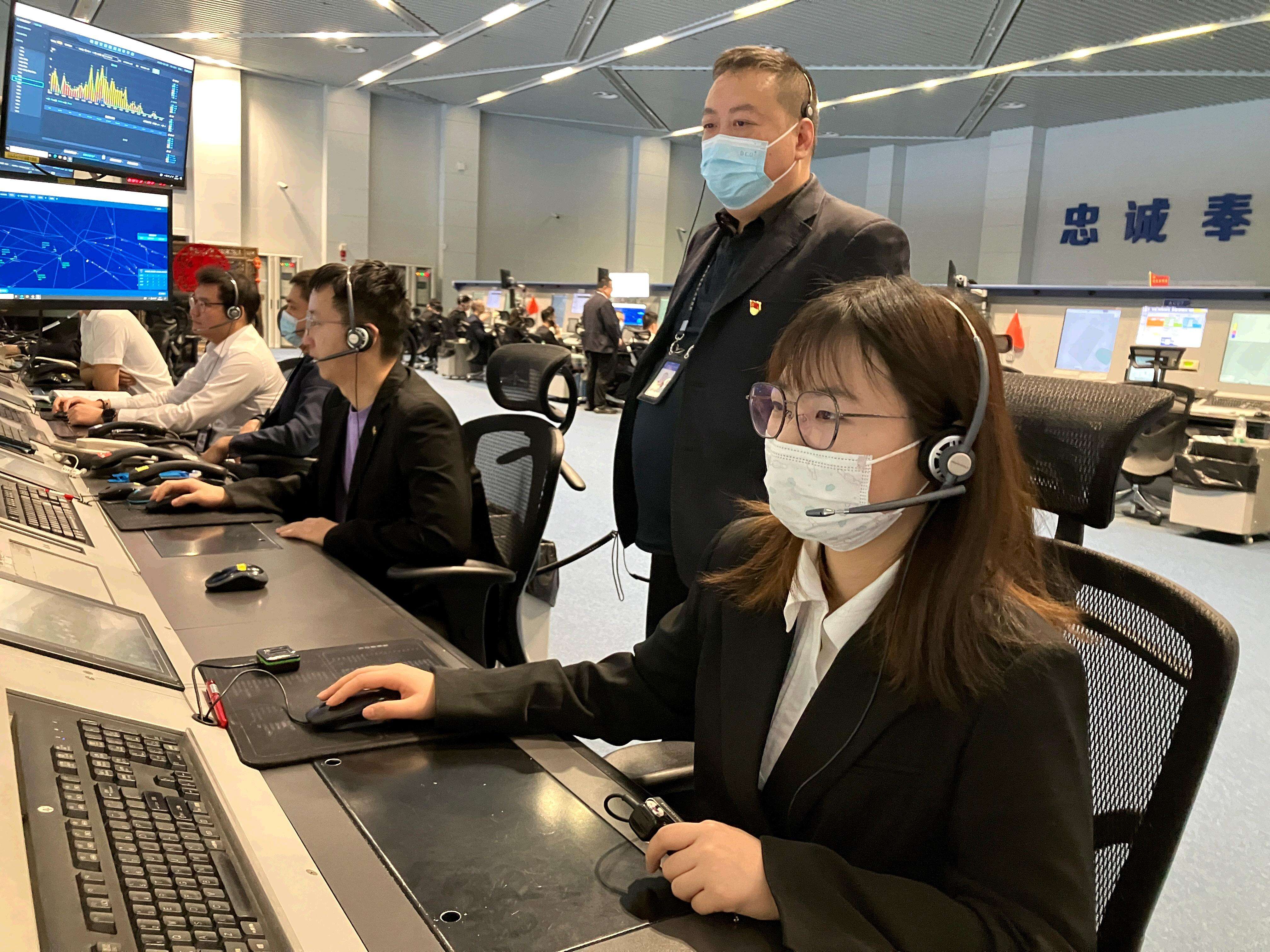 新疆空管局区域管制中心安全保障和田昆冈机场校飞任务