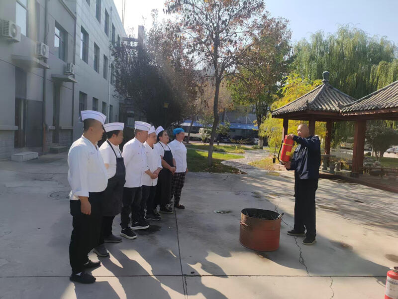 宁夏空管分局蓝天公司开展消防应急演练