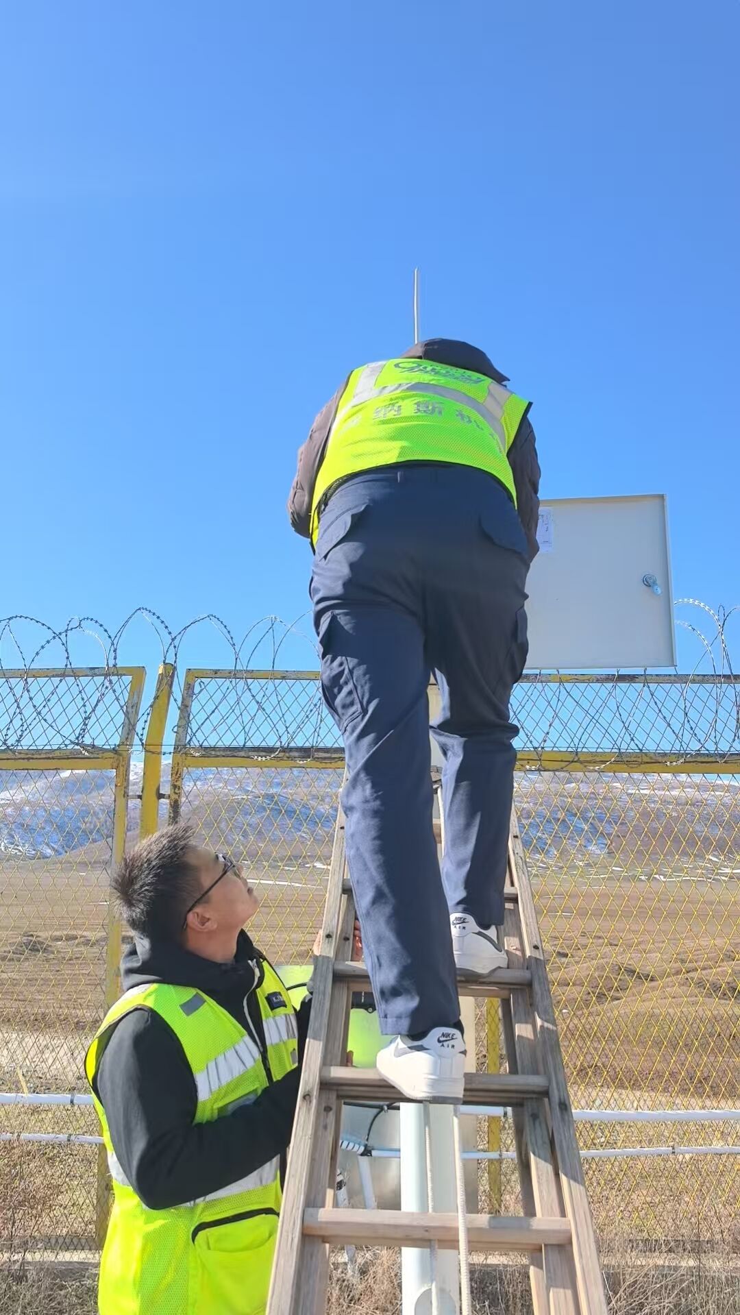 布尔津喀纳斯机场开展了飞行区围界专项安全排查工作