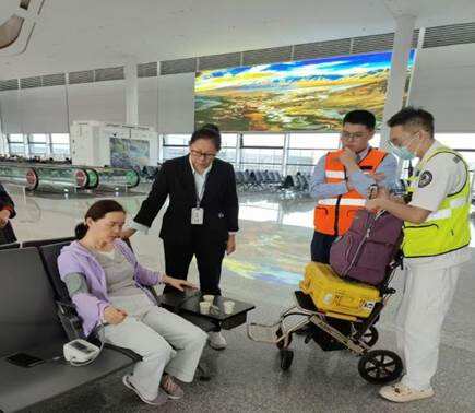 暖心服务不打烊！天缘物业航站楼项目部好人好事续写民航温情