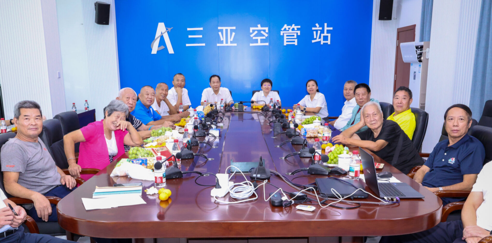 九九重阳情意浓，薪火相传话发展——三亚空管站召开退休老干部座谈会