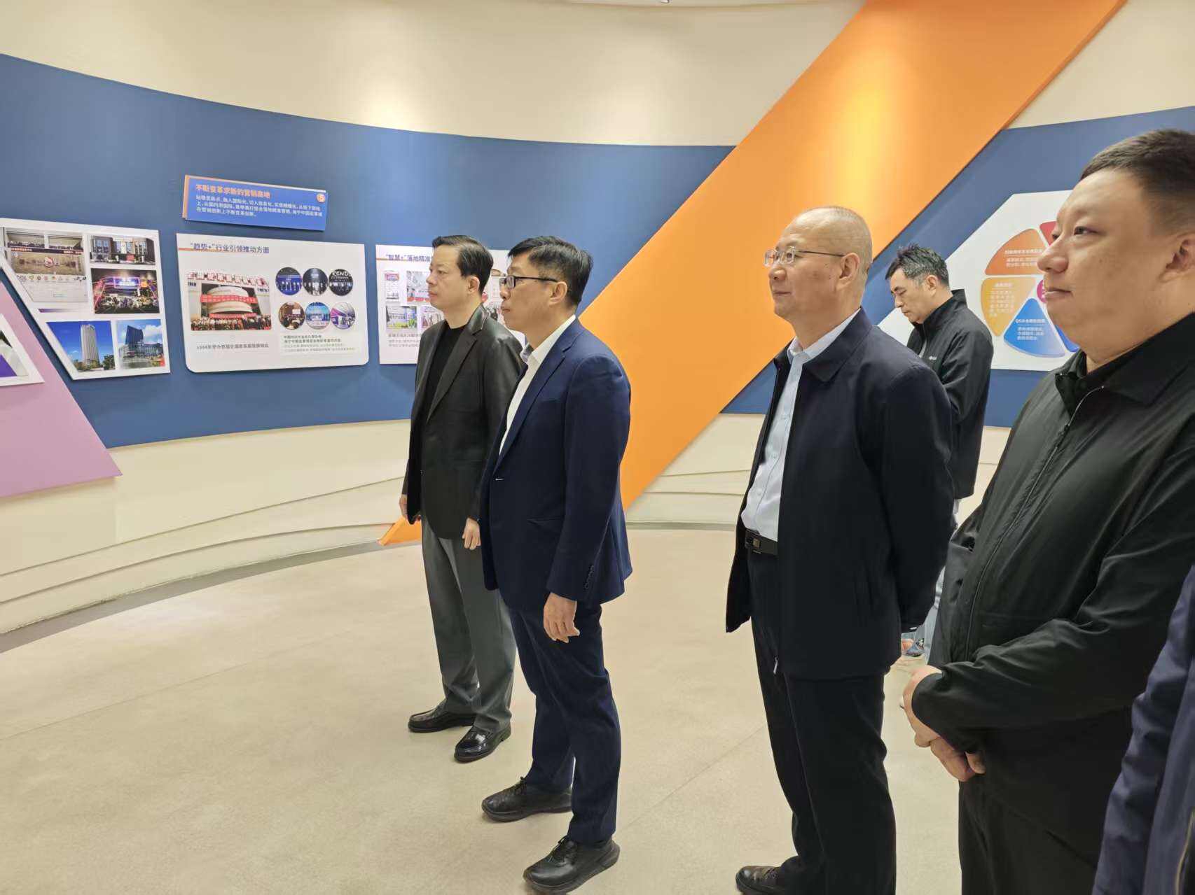 新疆机场集团赴海宁考察交流 深化产业对接 共绘协同发展蓝图