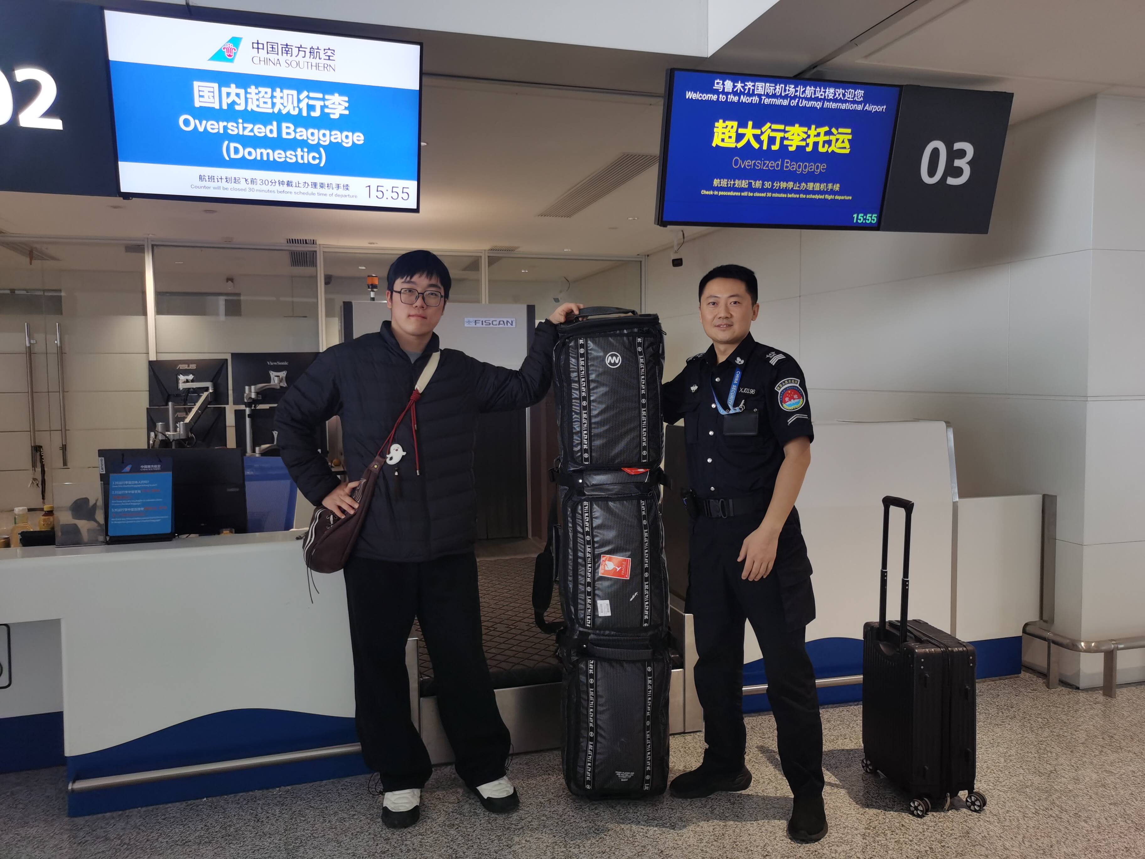 冰雪中的守护者:乌鲁木齐国际机场分公司安全检查总站力保雪季出行顺畅