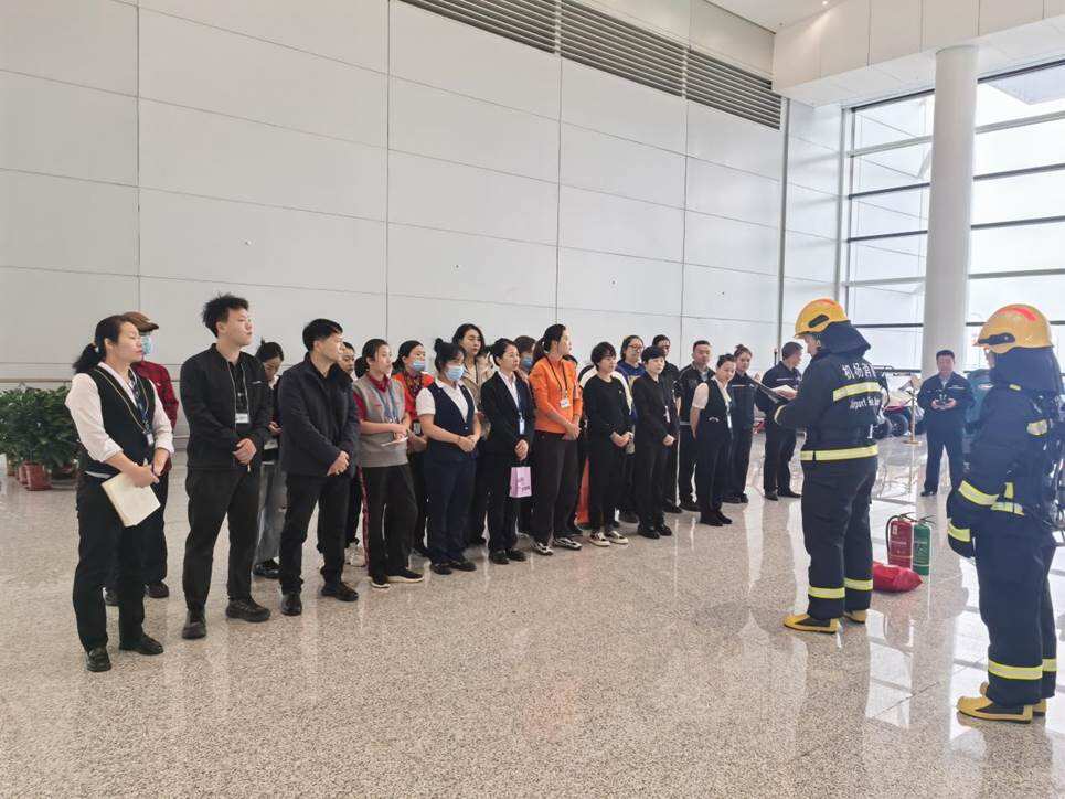 全民消防 生命至上——新疆机场集团天惠商业管理有限责任公司开展北区航站楼消防安全培训
