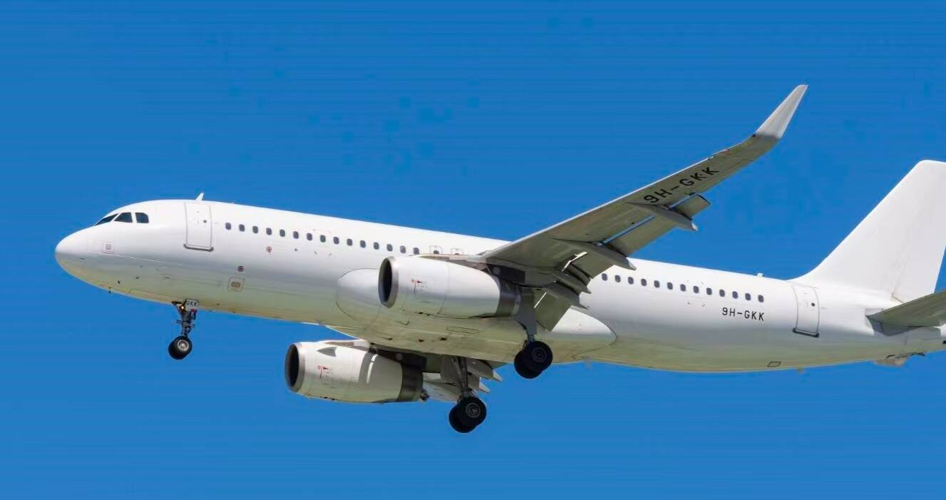 外媒：一名不具备机长资格的飞行员被指涉嫌伪造证书，在欧洲驾驶商业航班长达数月