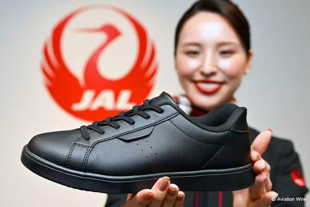 日航宣布允许空服员及地勤穿运动鞋上班