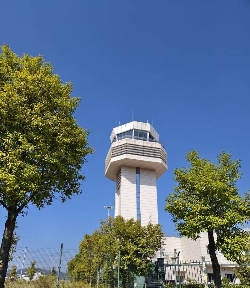 福建空管分局技术保障部赴三明机场开展通信设备维护帮扶