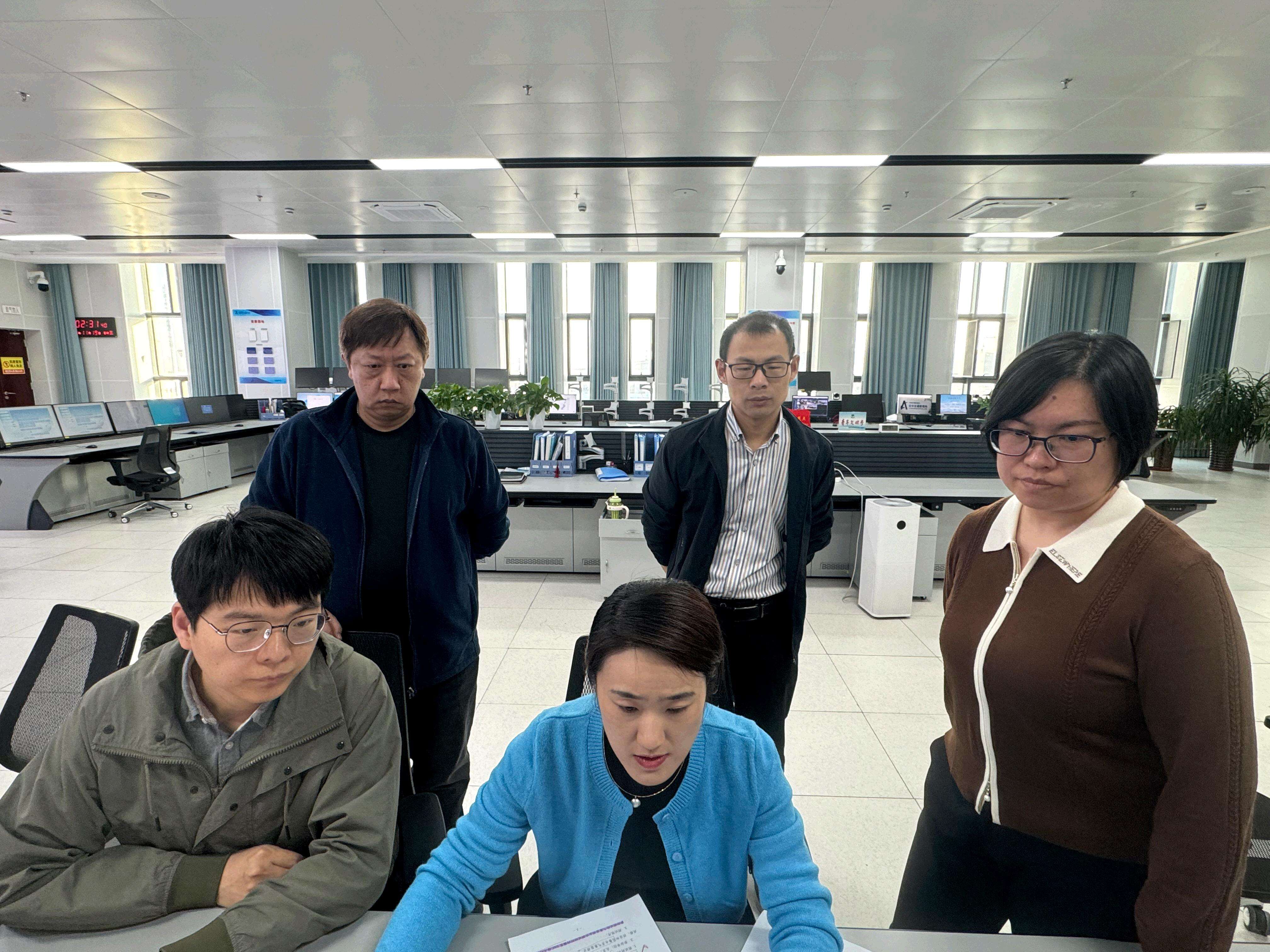 新疆空管局空管中心气象中心初步完成火山灰重要气象情报测试工作