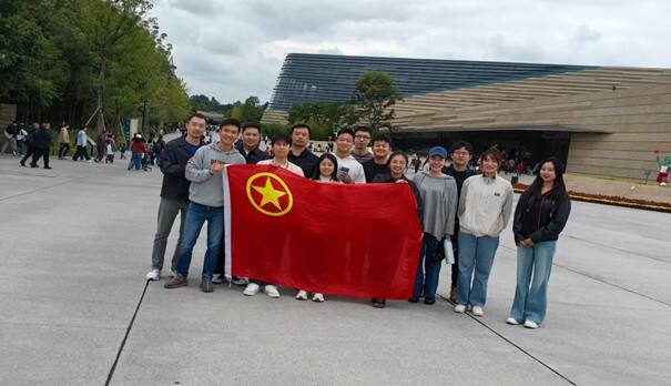 西南空管局空管中心塔台管制一室团支部开展主题团日活动