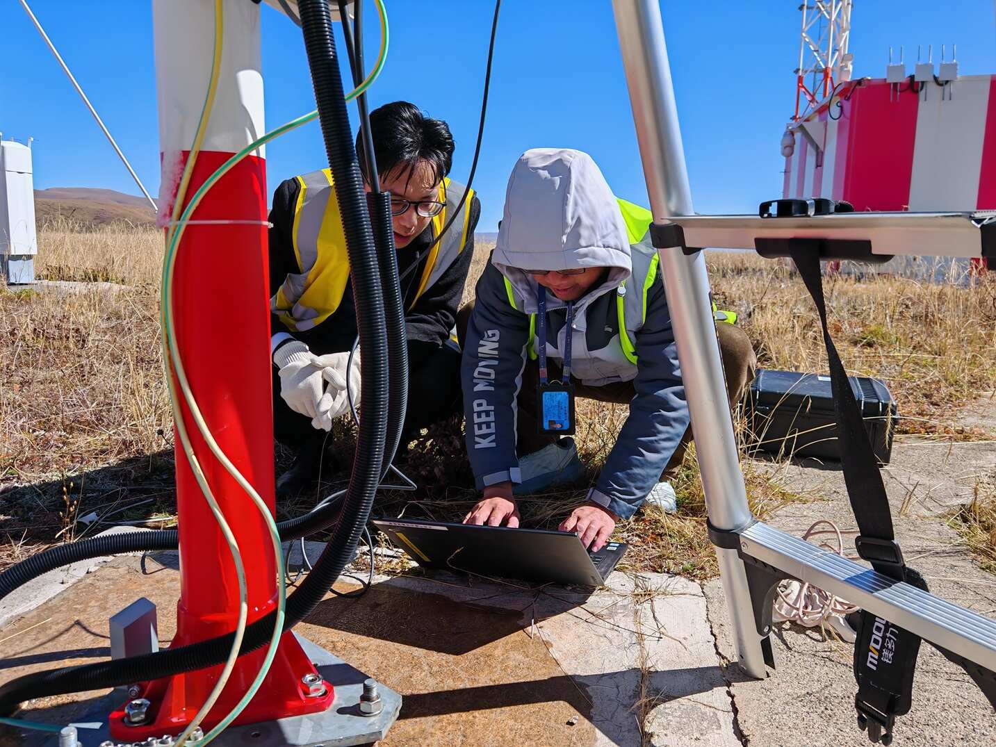 青春力量助力高原——西南空管局空管公司圆满完成川西地区三座高原机场空管设备维保服务