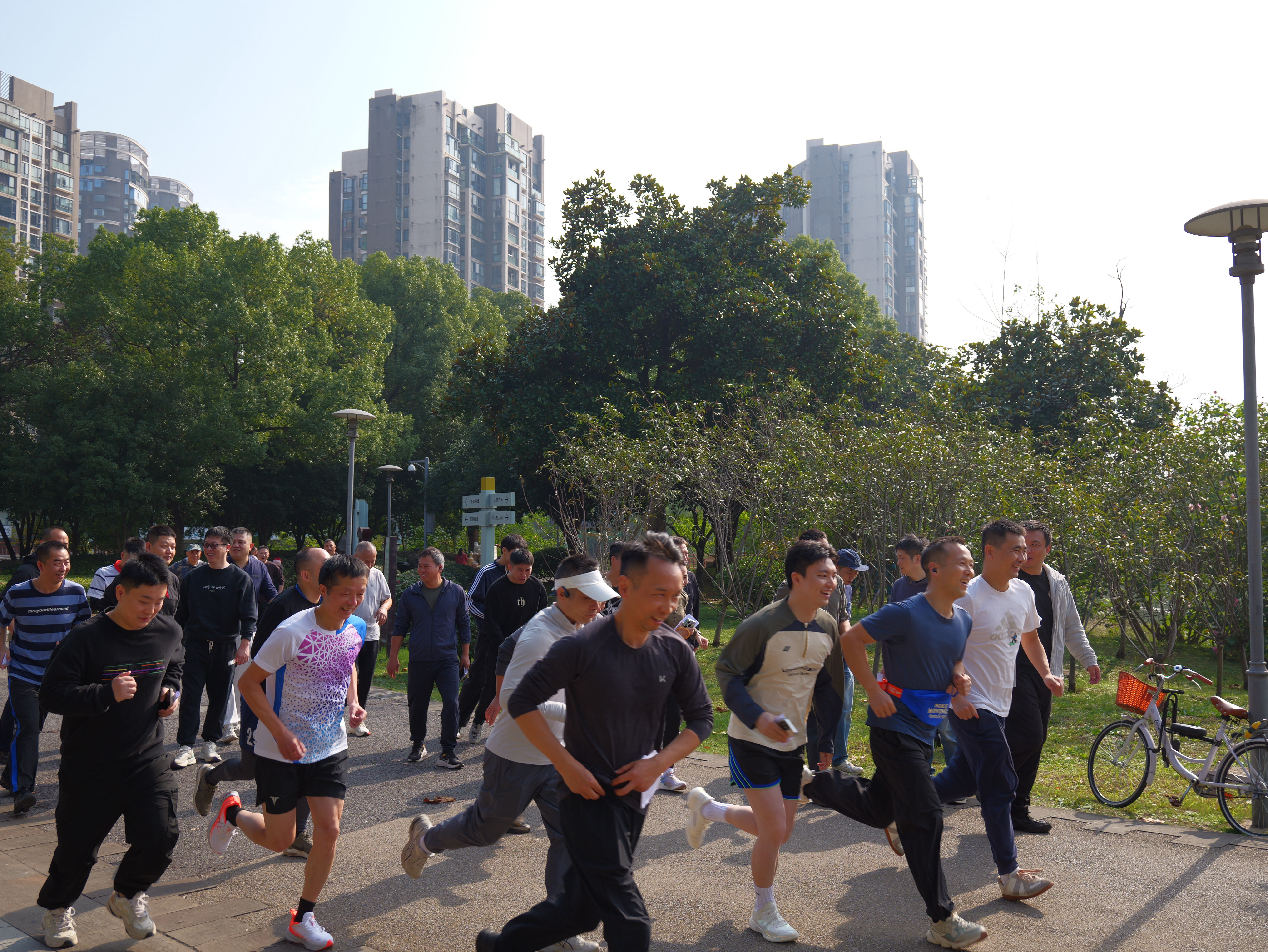 湖南空管分局管制运行部开展冬季健身活动