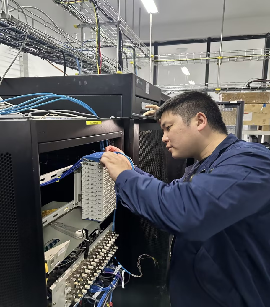 西南空管局网络中心联合技保中心完成龙泉山雷达站甚高频业务传输优化工作