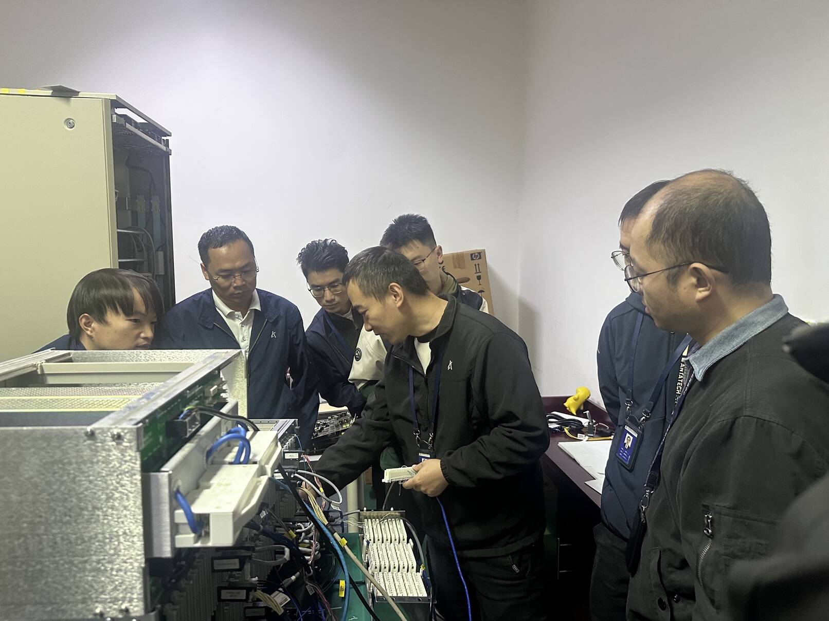 西南空管局网络中心举办民航通信网和西南地区综合业务网VHF业务并线专项培训