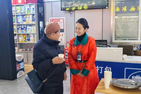 锡林浩特机场：暖冬“组合拳”让出行更暖更顺