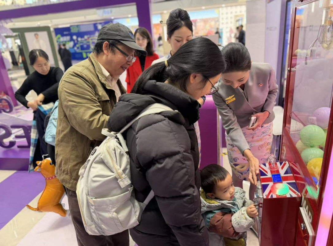 西部航空举行重庆⇋仰光航线限定快闪路演