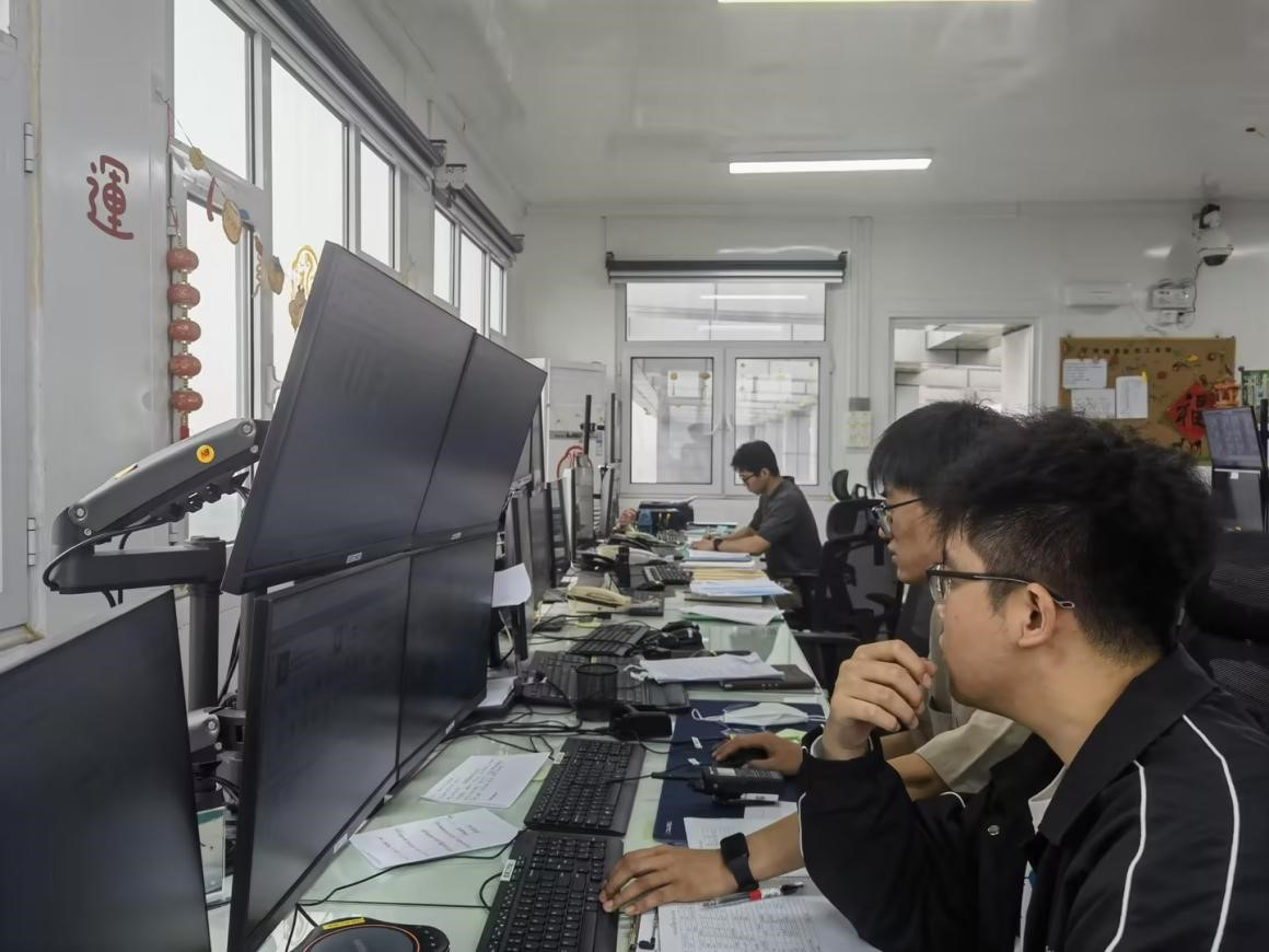 中南空管局气象中心国内首次实现五组跑道视程同发 有力护航冬季复杂天气