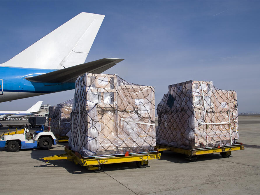 深圳机场年国际及地区货运量首破百万吨 全年总货量有望突破200万吨